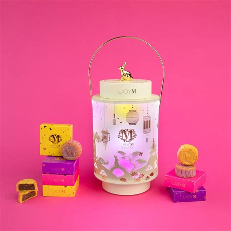 lady m's mooncake gift set.